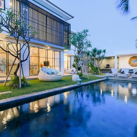 Villa Como Close To Finns Beach Club Kuta Lombok Dış mekan fotoğraf